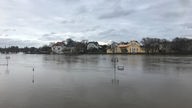 Das Wasser der Weser sorgt für eine geflutete Innenstadt von Minden